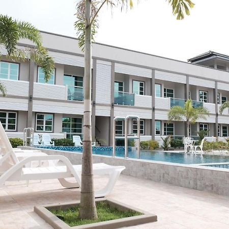 Aneeda Inn Pantai Cenang  Ngoại thất bức ảnh