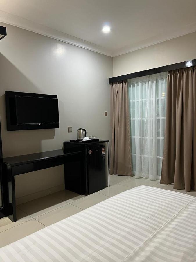Aneeda Inn Pantai Cenang  Ngoại thất bức ảnh