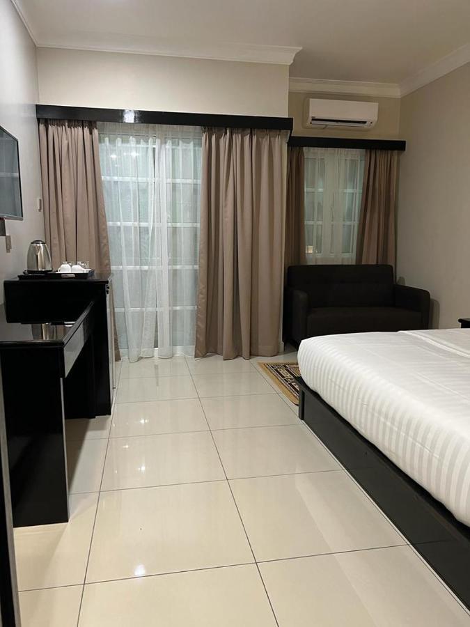 Aneeda Inn Pantai Cenang  Ngoại thất bức ảnh