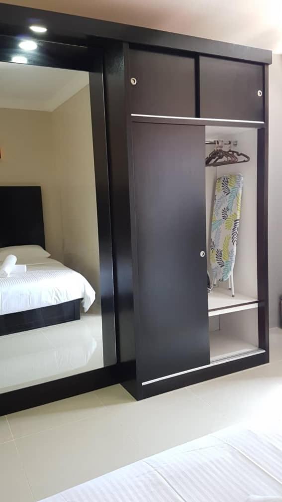 Aneeda Inn Pantai Cenang  Ngoại thất bức ảnh