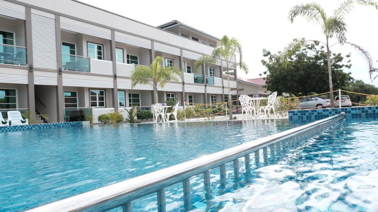 Aneeda Inn Pantai Cenang  Ngoại thất bức ảnh